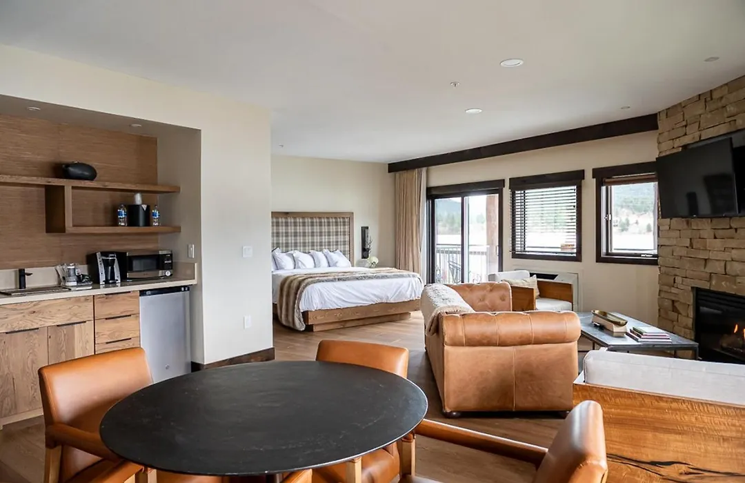 The Estes Park Resort-1